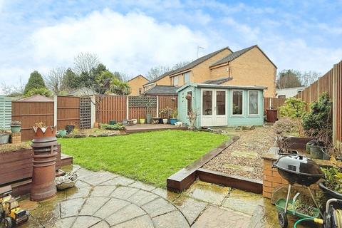 4 bedroom detached house for sale, Greenmoor Avenue, Farnley, LS12 5ST