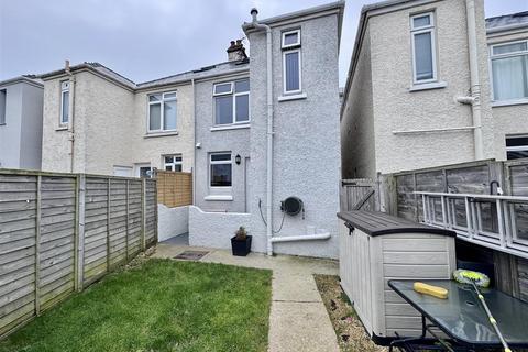 3 bedroom terraced house to rent, St Clement - REN003