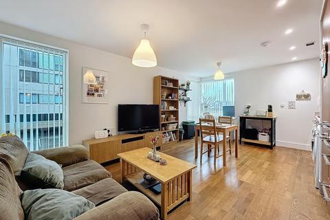 1 bedroom apartment for sale, Falcon Drive, Cardiff, CF10