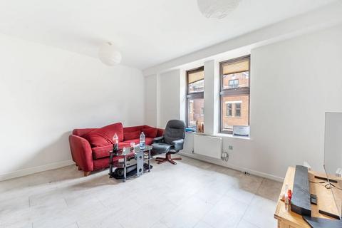 2 bedroom flat for sale, Lockhart Road, Watford, WD17