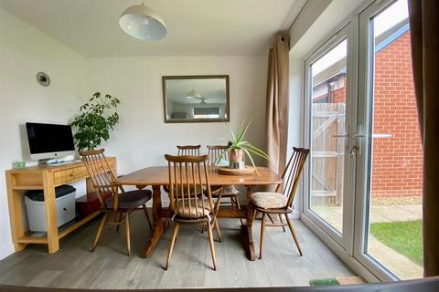 4 Adlington Close, Hampton Gardens, Peterborough, PE7 8QY