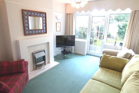 3 bedroom semi-detached house to rent, Grosvenor Rd Sale Cheshire M33 6NW