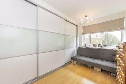 2 bedroom apartment to rent, Townshend Road, London NW8