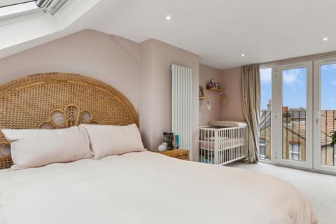 4 Wimbledon Road, London, SW17 0UQ