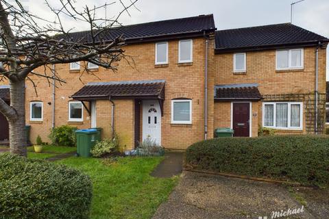 2 bedroom end of terrace house to rent, Langstone Close, Aylesbury, Buckinghamshire