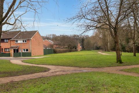 3 bedroom end of terrace house for sale, Parkside, Furzton, Milton Keynes