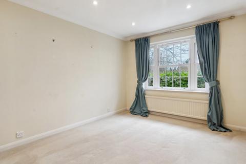 3 bedroom flat for sale, Orchehill Rise, Gerrards Cross, Buckinghamshire