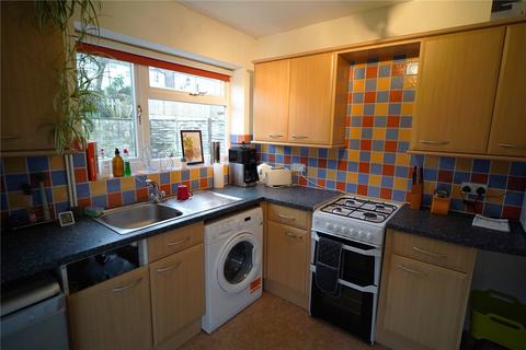 3 bedroom semi-detached house to rent, Cliffe Way, Warwick, CV34