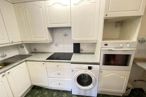 2 bedroom retirement property for sale, St. Ann Place, Salisbury SP1