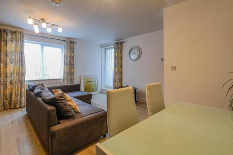 2 bedroom apartment to rent, Pearse Close, Penarth