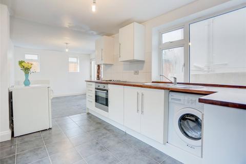 2 bedroom flat to rent, Ashdown Road, Brighton, BN2