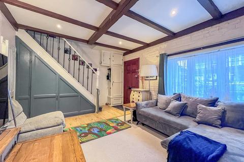 2 bedroom cottage for sale, Titian Avenue, Bushey Heath,
