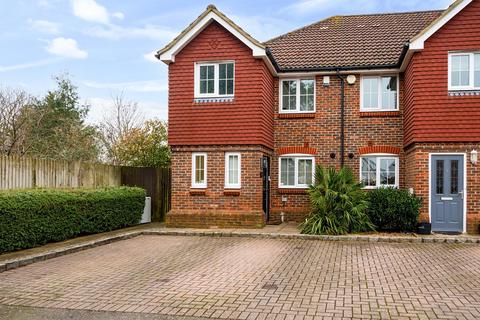 3 bedroom end of terrace house for sale, Kingswood Close, Surrey TW15