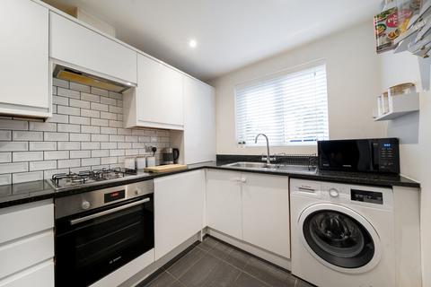 4 Kingswood Close, Ashford, TW15 1AA