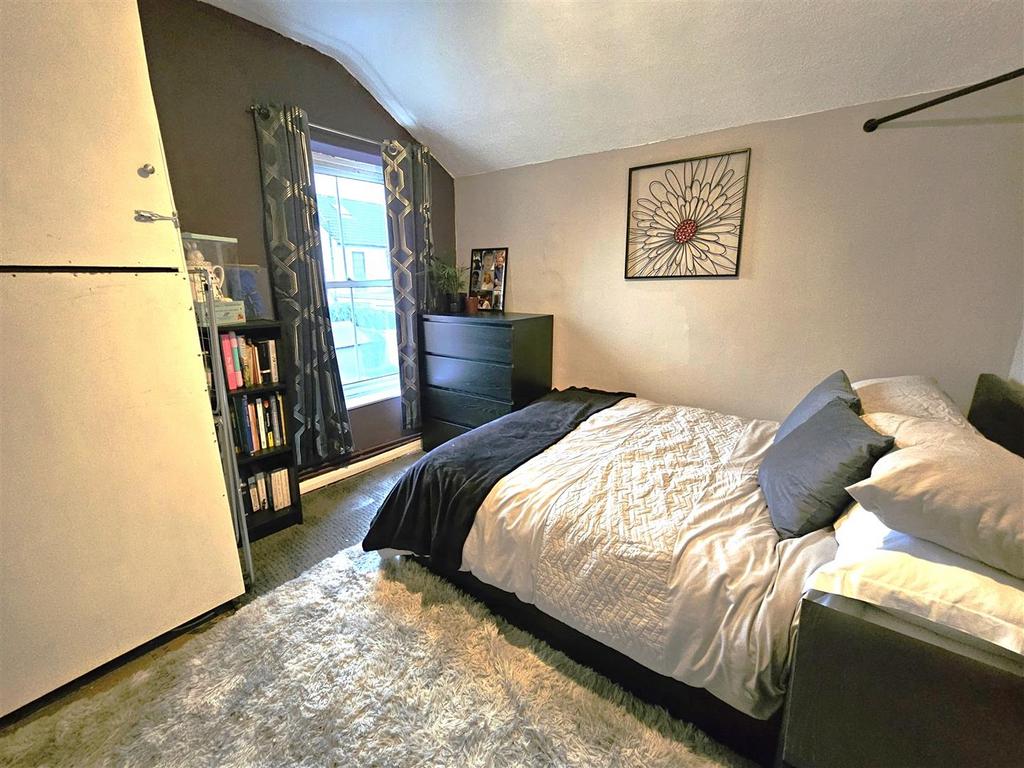 Bedroom 3.jpg