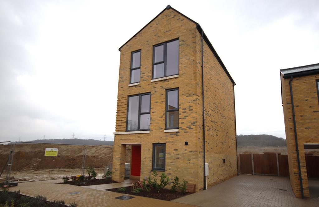3 Bedroom, Modern new build