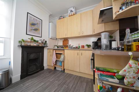 2 bedroom flat to rent, Durham Road, London, N2