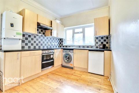 1 bedroom flat to rent, Maple Road, LONDON