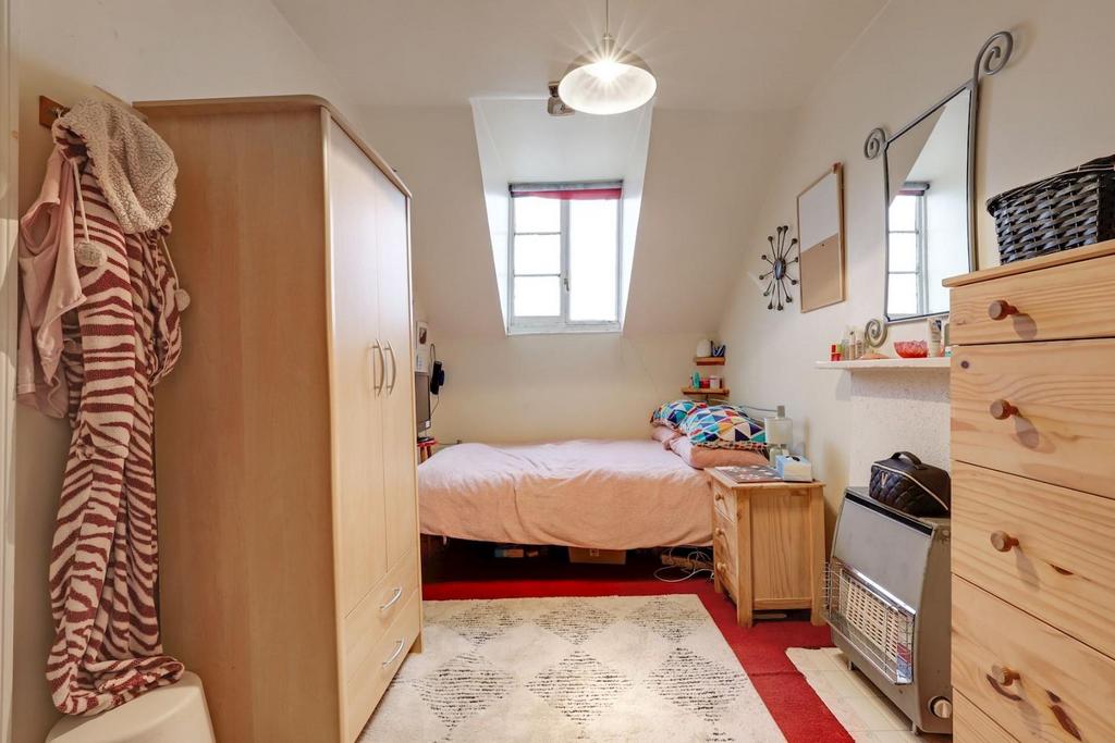 10-5ab7 JHProp Wpen - 9 Suffolk Road - 28-medium.jpg