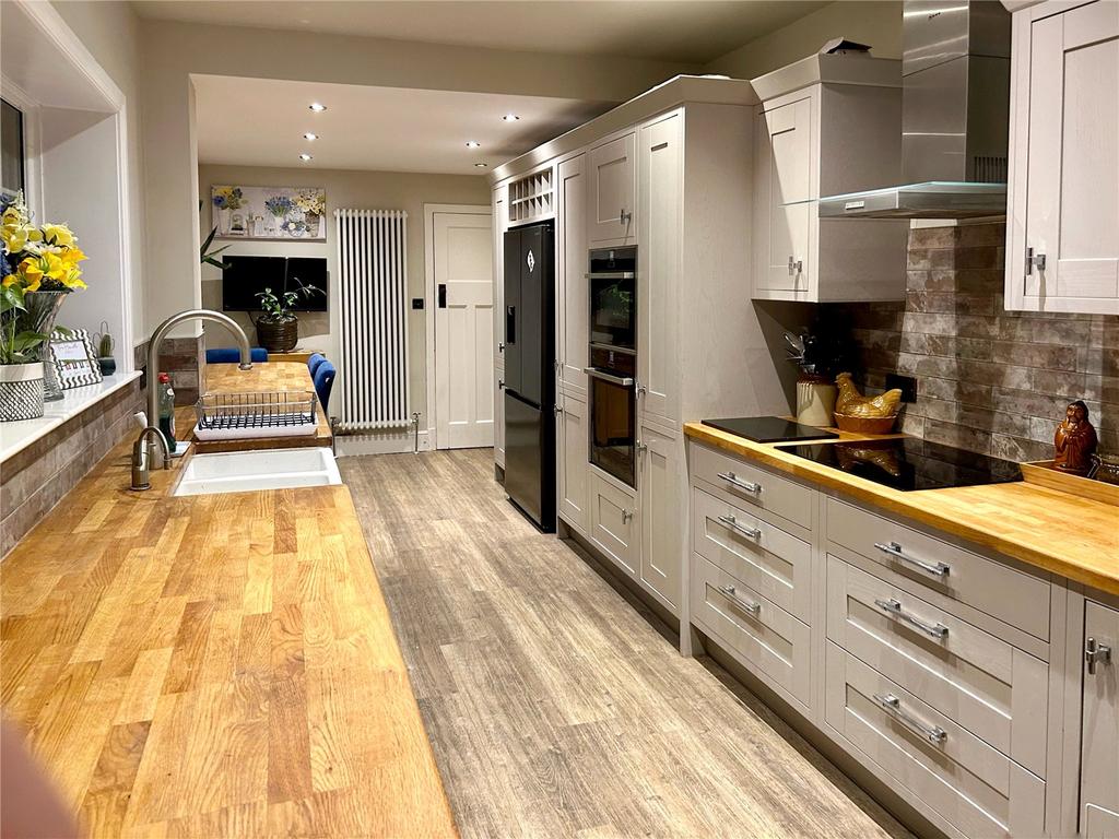 Large Kitchen