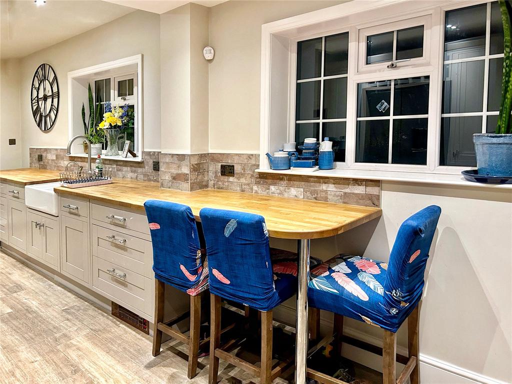 Breakfast Bar