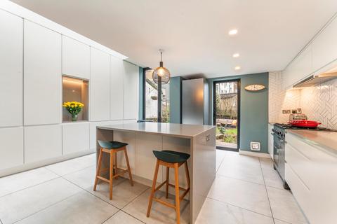 4 bedroom terraced house for sale, Dunford Road, Islington, N7