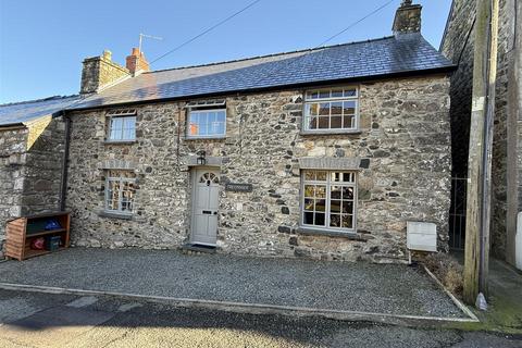 3 bedroom end of terrace house for sale, Trefasser, Upper St Mary's Street, Newport