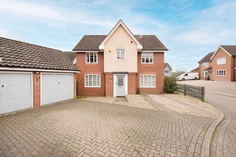 4 bedroom detached house for sale, De Havilland Road, Dereham