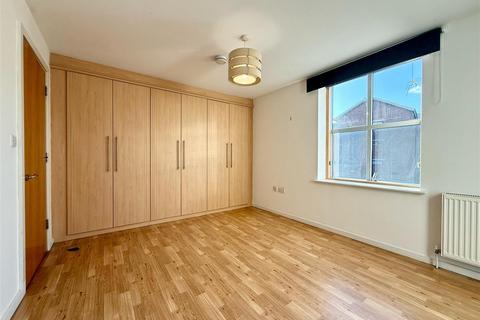 2 bedroom apartment to rent, The Foundry, Camlough Walk