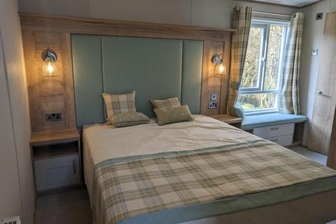 2 bedroom static caravan for sale, Stixwould Road, Woodhall Spa Lincolnshire
