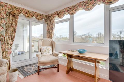 2 bedroom apartment for sale, Byron Court, Beech Grove, Harrogate, North Yorkshire, HG2