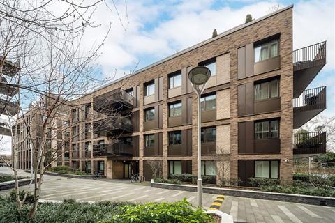 3 bedroom flat for sale, Moulding Lane, London SE14