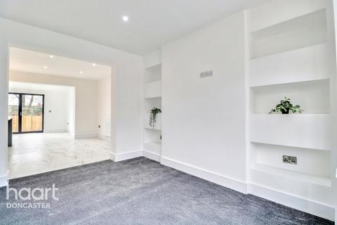 38 Greenfield Lane, Balby, Doncaster, DN4 0PT