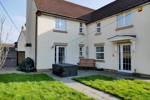 1 Bream Close, Calne, SN11 9UF