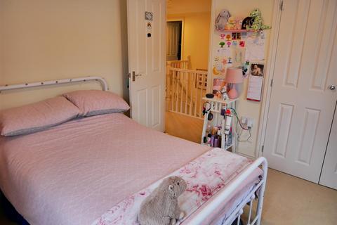 1 Bream Close, Calne, SN11 9UF