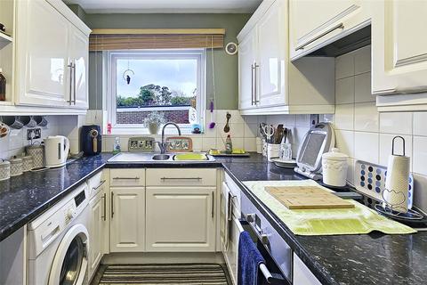 2 bedroom apartment for sale, Woodlands Avenue, Rustington, Littlehampton, West Sussex