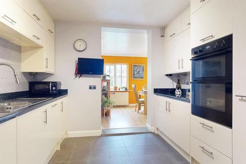 66 Tilkey Road, Coggeshall, Colchester, CO6 1PH