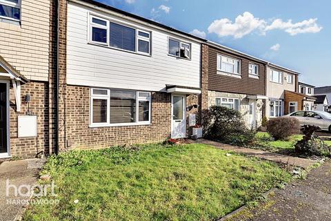 3 bedroom terraced house for sale, Owlets Hall Close, HORNCHURCH