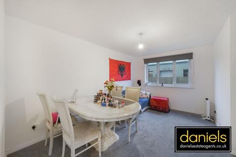 1 bedroom apartment for sale, Trenmar Gardens, London, NW10