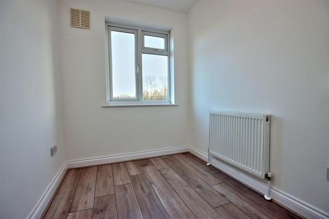 2 bedroom flat for sale, Shenley Road, Borehamwood