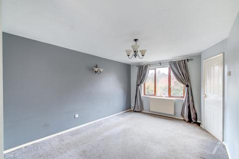 3 bedroom end of terrace house for sale, Plymouth Close, Headless Cross, Redditch, Worcestershire, B97