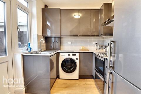 17 The Drive, Harold Wood, Romford, RM3 0DU