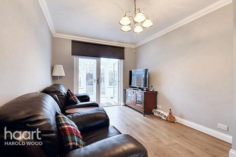 17 The Drive, Harold Wood, Romford, RM3 0DU