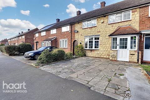 3 bedroom terraced house for sale, Bridgwater Road, Romford