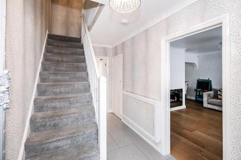22 Cripsey Avenue, Ongar, CM5 0AT