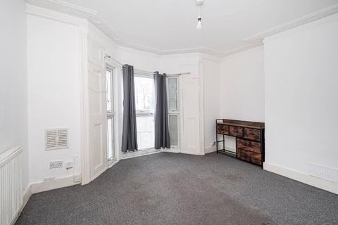 1 bedroom flat to rent, Powerscroft Road, Hackney, London, E5