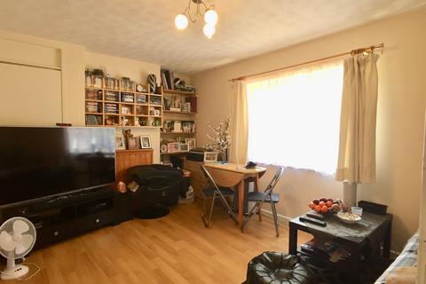 1 bedroom flat to rent, Hawkins Rd, Cambridge, CB4