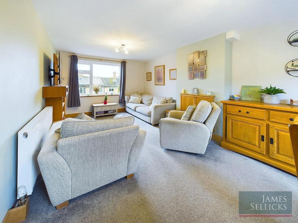 Through Lounge/Dining Room