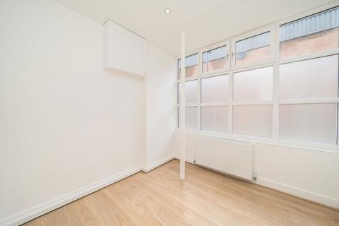 2 bedroom flat for sale, Station Avenue, London SW9