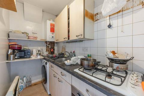 2 bedroom flat for sale, Kenton Lane,, Harrow Weald, Harrow, HA3